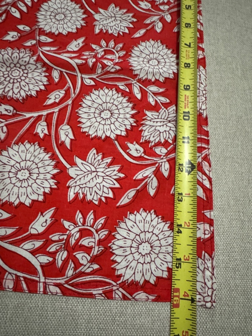 FREE WITH $25 PURCHASE Cotton Blend 16x16 Scarf/Bandana/ Handkerchief-Red/White - Picture 6 of 12